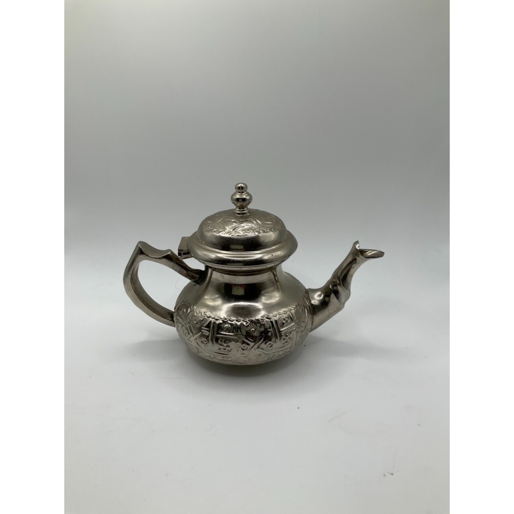 Vintage Moroccan Small Teapot handcrafted hammered‎ ornate Diamant Blanc Stamped